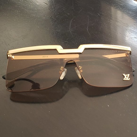 Louis Vuitton gold rimmed sunglasses - Picture 1 of 3